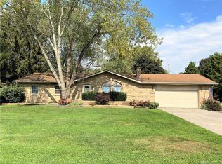 1195 Old Country Ln, Dayton, OH 45414