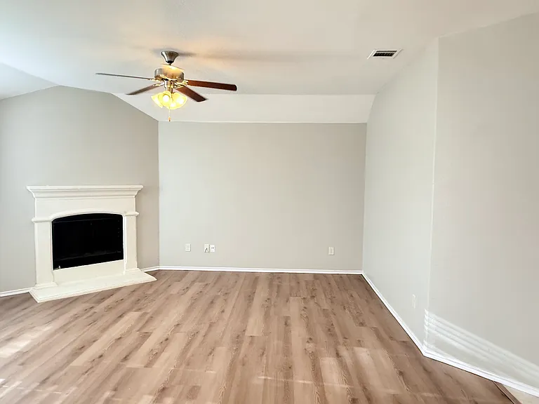 516 Rustic Oak Ln — Photo 14