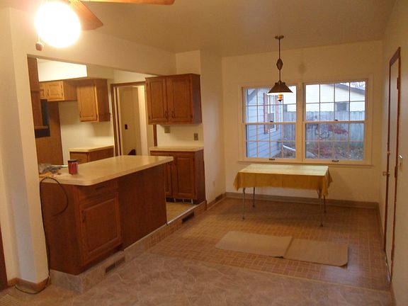 4th image of 1909 Thrushwood Ave