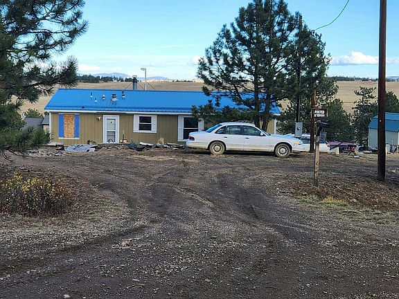 2nd image of 4470 Campfire Rd