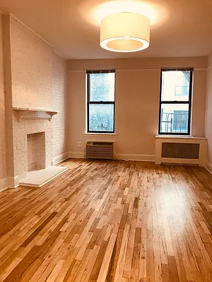 Rented by Metropolis Real Estate of Manhattan | media 26