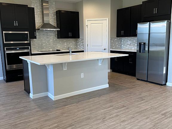 3rd image of 4461 Lions Gate Dr