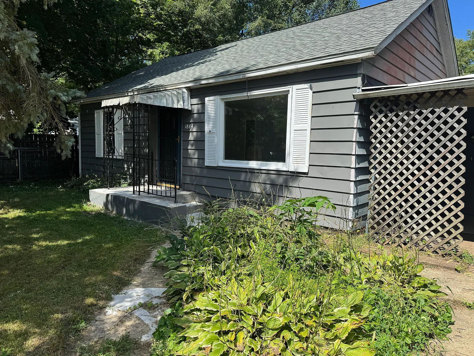 3 bed, 2.0 bath, 1508 sqft, $1,749 — Photo 2