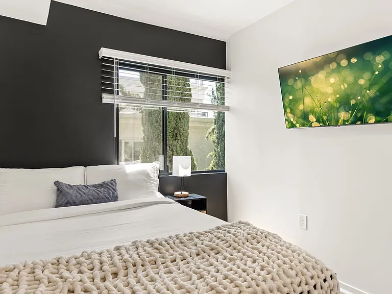 1823 Pelham Ave #7 — Photo 19