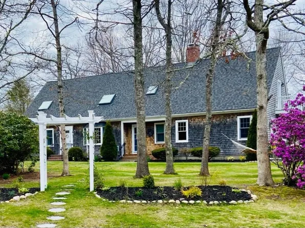 13 Checkerberry Lane, Forestdale, MA 02644