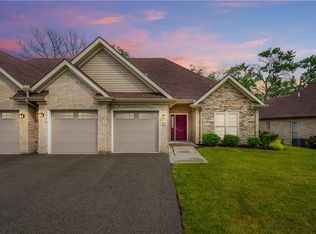 1008 Westwood Ln, West Mifflin, PA 15122