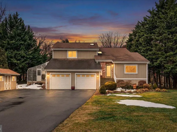 11738 Meadowlark Ave, Hagerstown, MD 21742