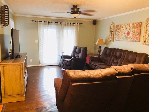 5th image of 261 Southland Dr