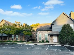 35 Foxcroft Rd APT 115, Naperville, IL 60565