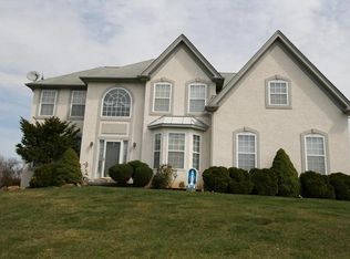 2241 Leigh Dr, Easton, PA 18040