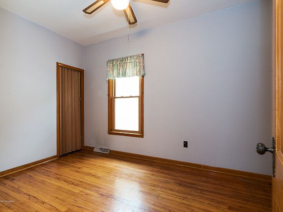 5th image of 4619 N Leamington Ave