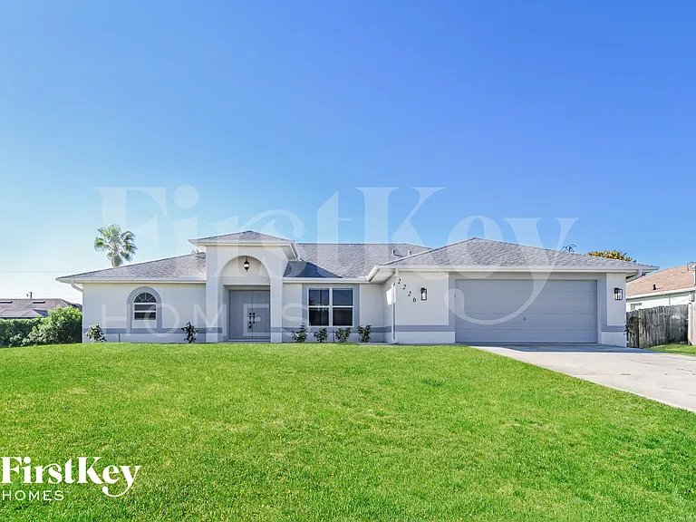 2226 NW 1st St — Photo 1