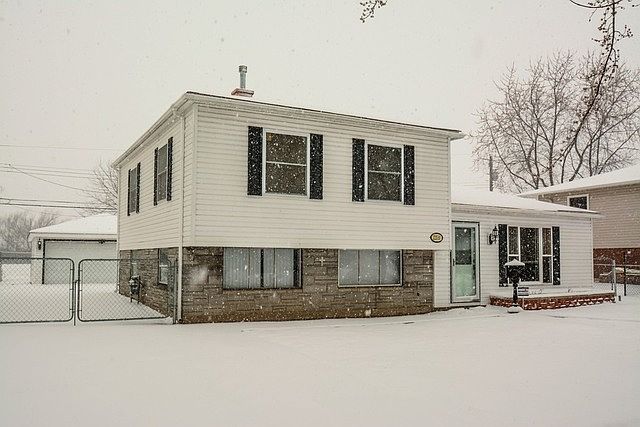 1st image of 22510 Jeffrey Ave