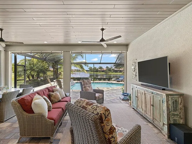 9515 Campanile Cir — Photo 25