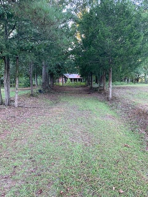 2nd image of 798 Bush Rd