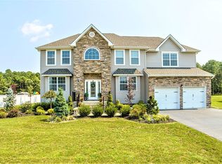 3 Emily Ct, Monroe Township, NJ 08831