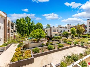 21650 Burbank Blvd UNIT 319, Woodland Hills, CA 91367