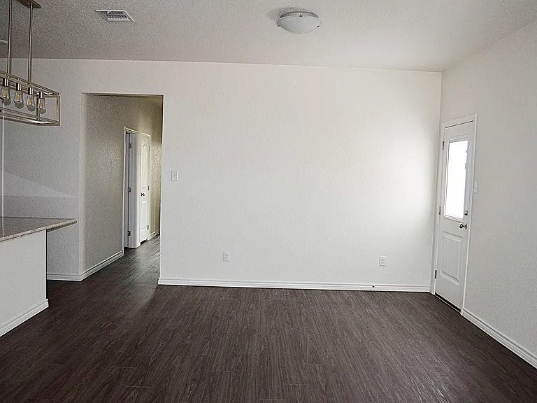 5302 Rose Garden Loop #B — Photo 8