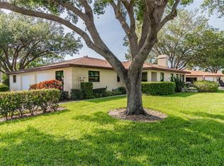 3305 Vivienda Blvd, Bradenton, FL 34207