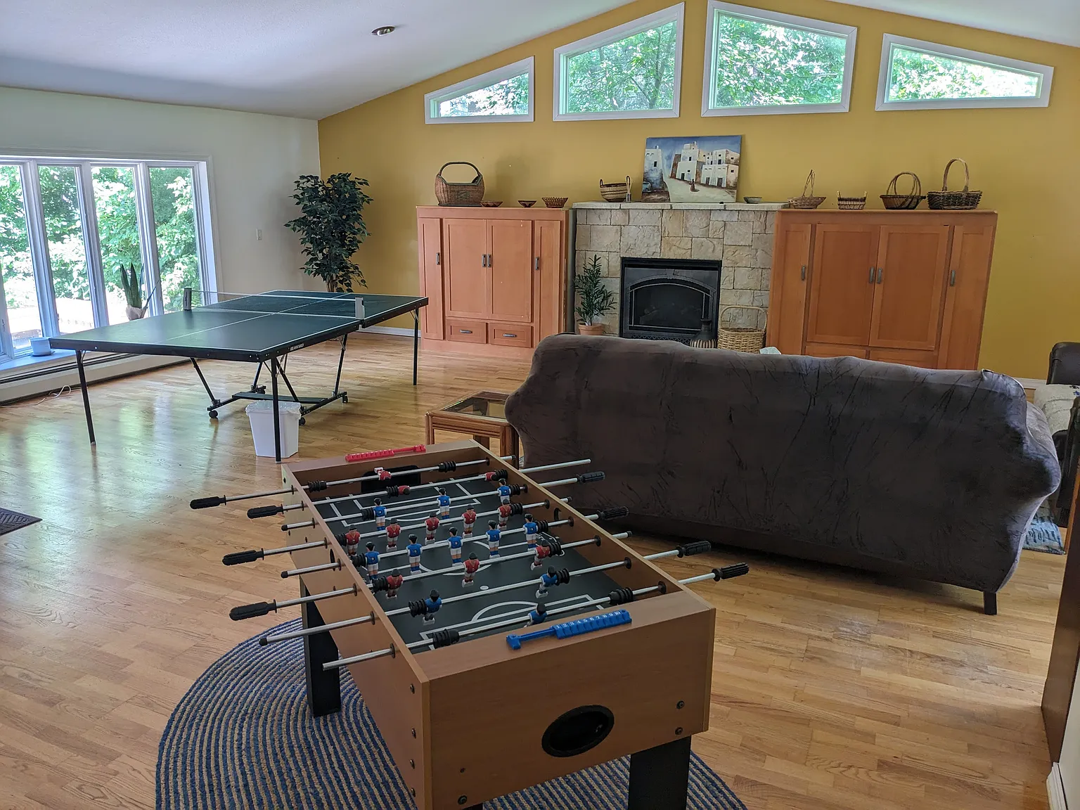 4 bed, 2488 sqft, $3,200 — Photo 3