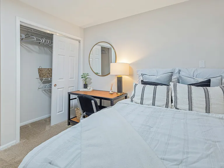 Versatile Bonus Space for Office or Bedroom