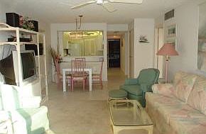 3rd image of 651 Seaview Ct APT 404