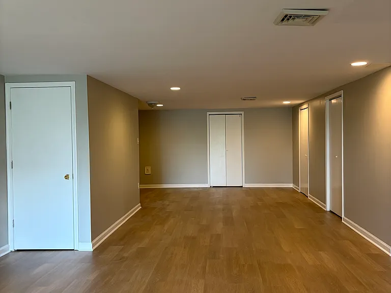 2205 Winterbridge Ln — Photo 3