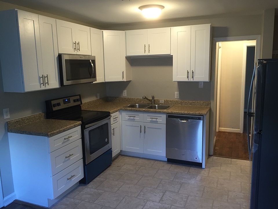 1st image of 613 Wicker St