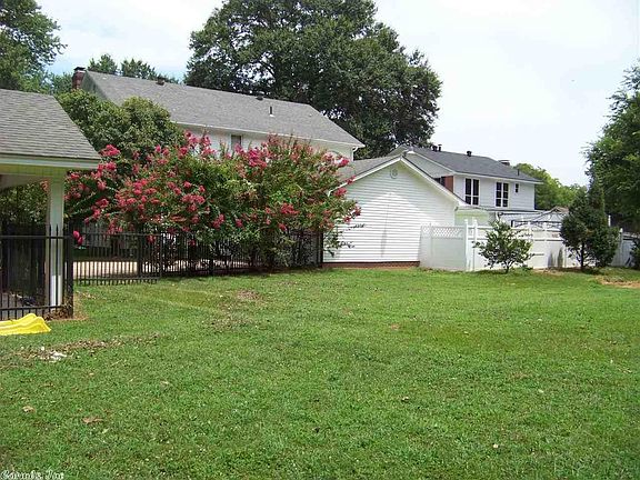 4th image of 721 Pine Bluff St