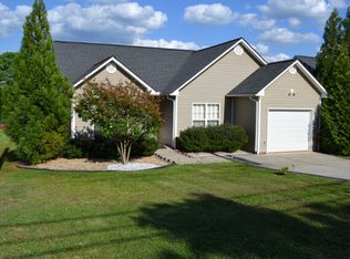 96 Elm St, Morganton, NC 28655