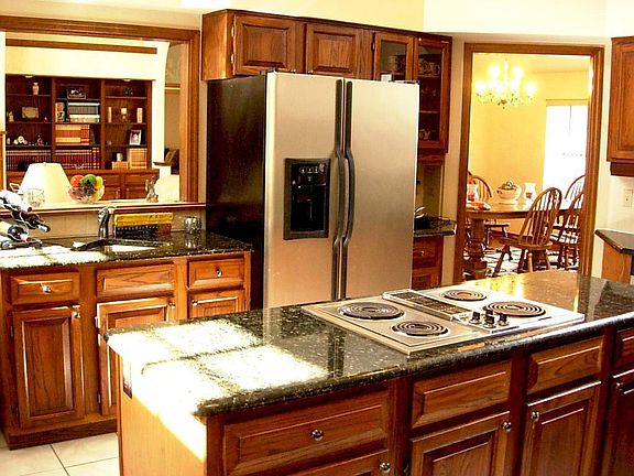 Kitchen Island with Stove Top