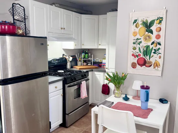 33 Gore St #1, Cambridge, MA 02141