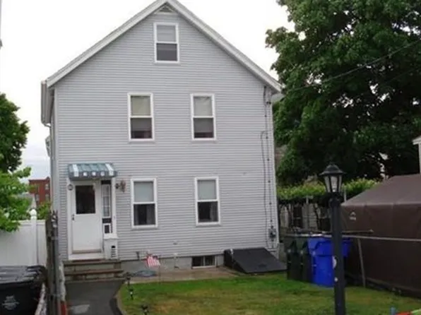 229 Franklin St, Fall River, MA 02720