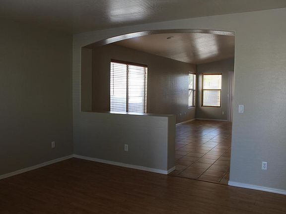 4th image of 10765 W Windsor Ave