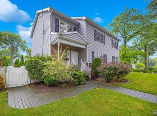 127 Belvidere Rd, Glen Rock, NJ 07452