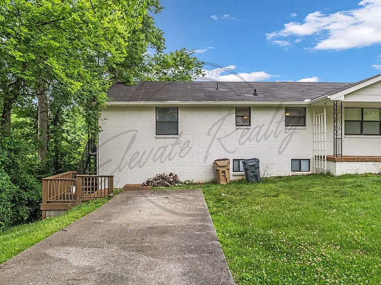 606 Ellen Dr #A — Photo 2
