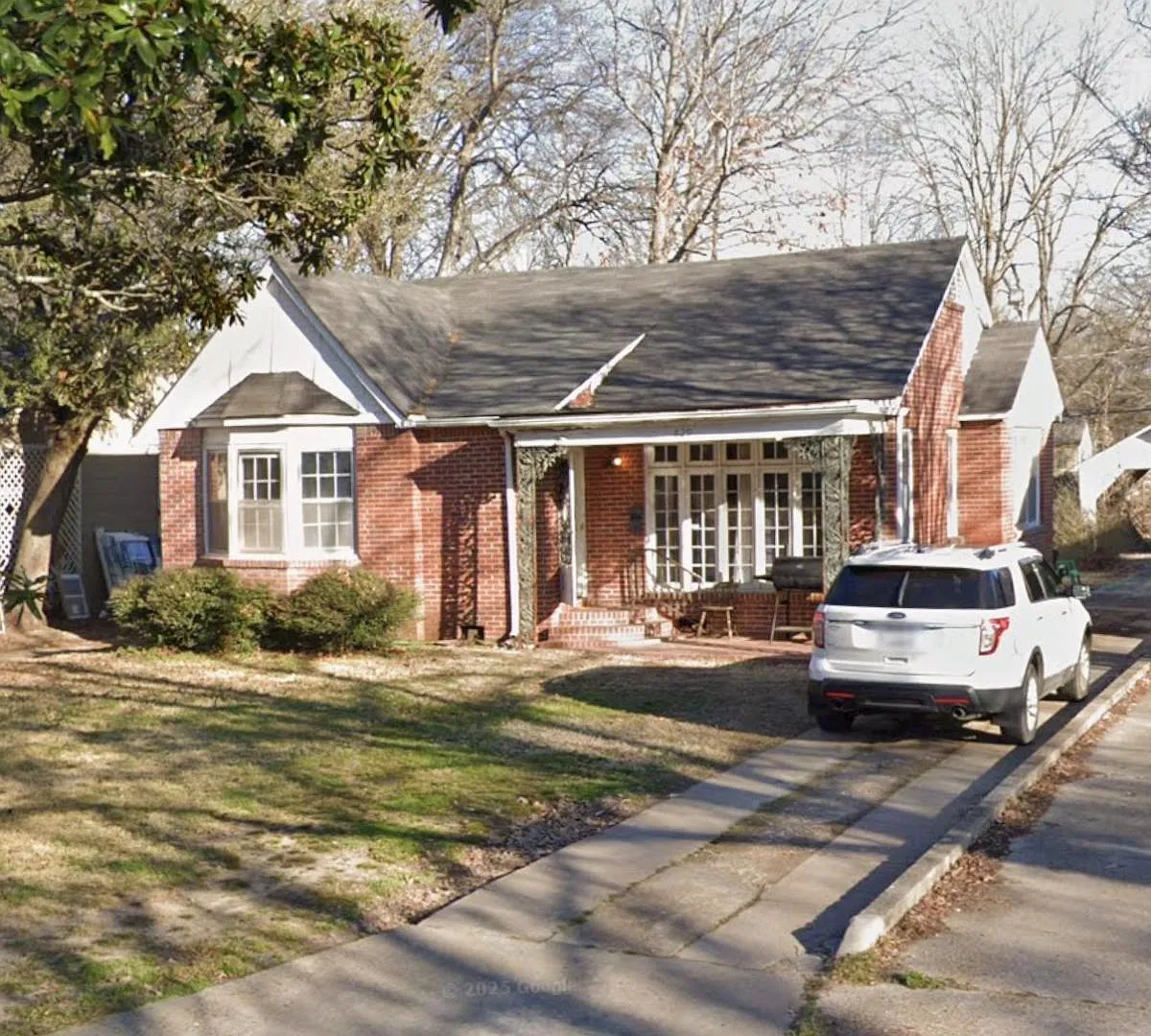 629 Catalpa St — Photo 1