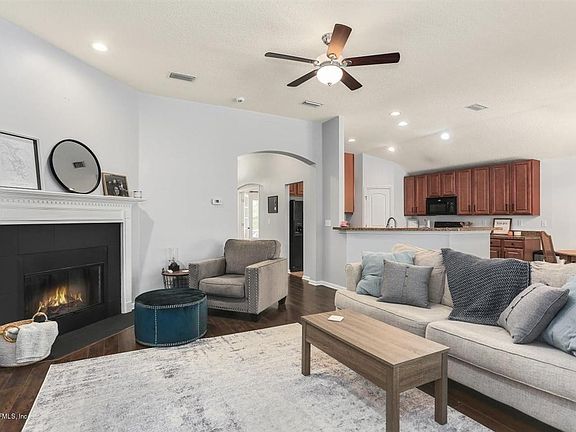 5th image of 14320 Summer Breeze Dr