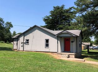 503 S Cherokee St, Locust Grove, OK 74352