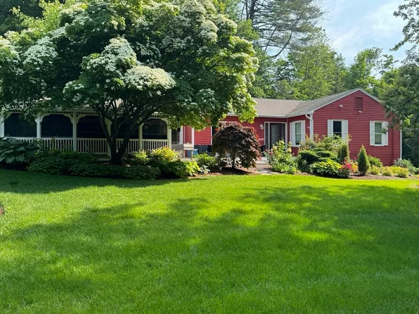285 Old Enfield Rd, Belchertown, MA 01007