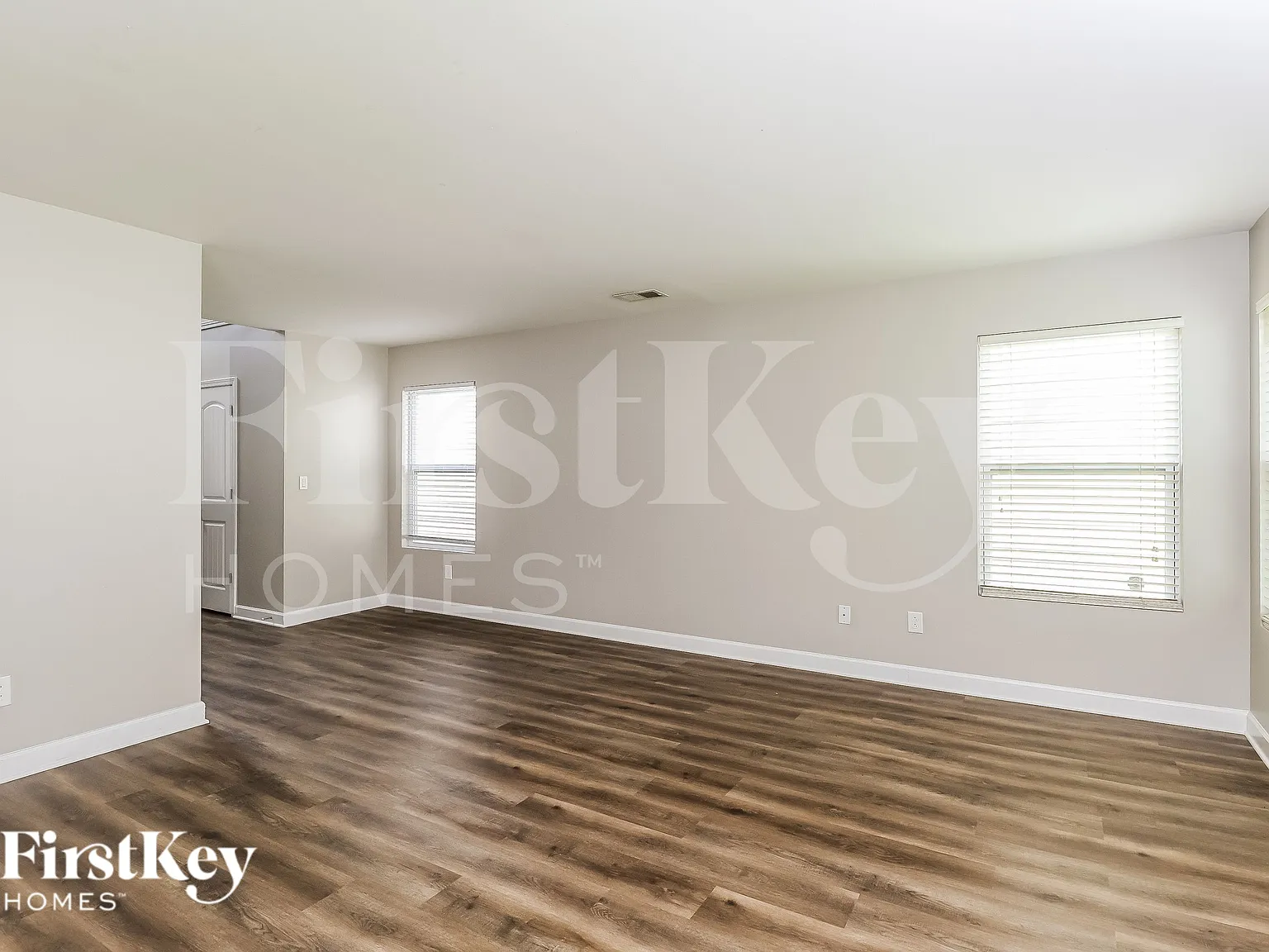 4 bed, 2.5 bath, 1988 sqft, $2,465 — Photo 3