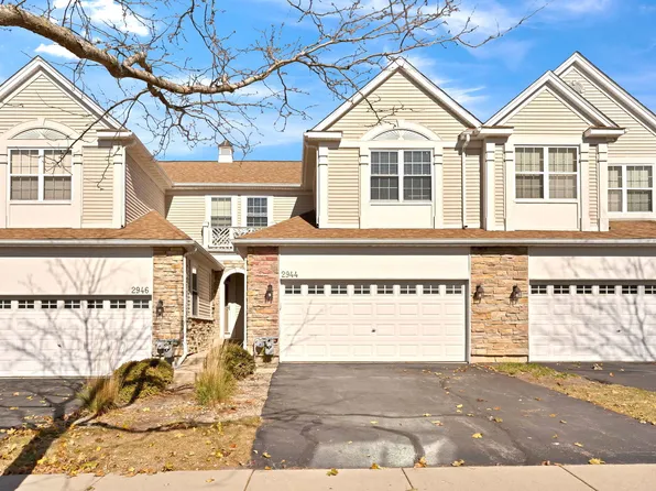 2944 Talaga Dr, Algonquin, IL 60102