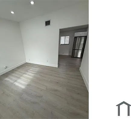 2 bed, $2,400 — Photo 4