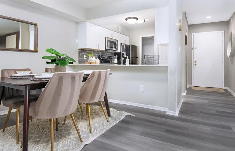 Retreat at Riverbend Apartment Homes — Photo 5