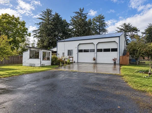 63627 N Olive Rd, Coos Bay, OR 97420