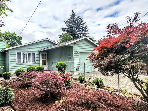 8110 SE Bush St, Portland, OR 97206