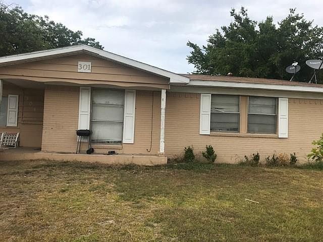 1st image of 301 Wanda Dr