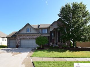 19276 Williams St, Omaha, NE 68130