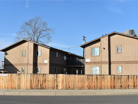 3rd image of 820 E 19th St