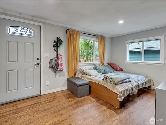 4th image of 5429 Renton Avenue S